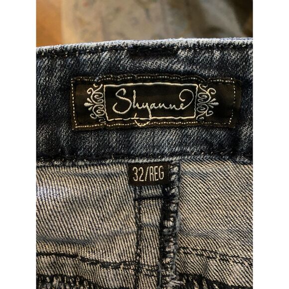 Shyanne Anne Bootcut Distressed Denim Jeans Size 32R - Picture 5 of 9